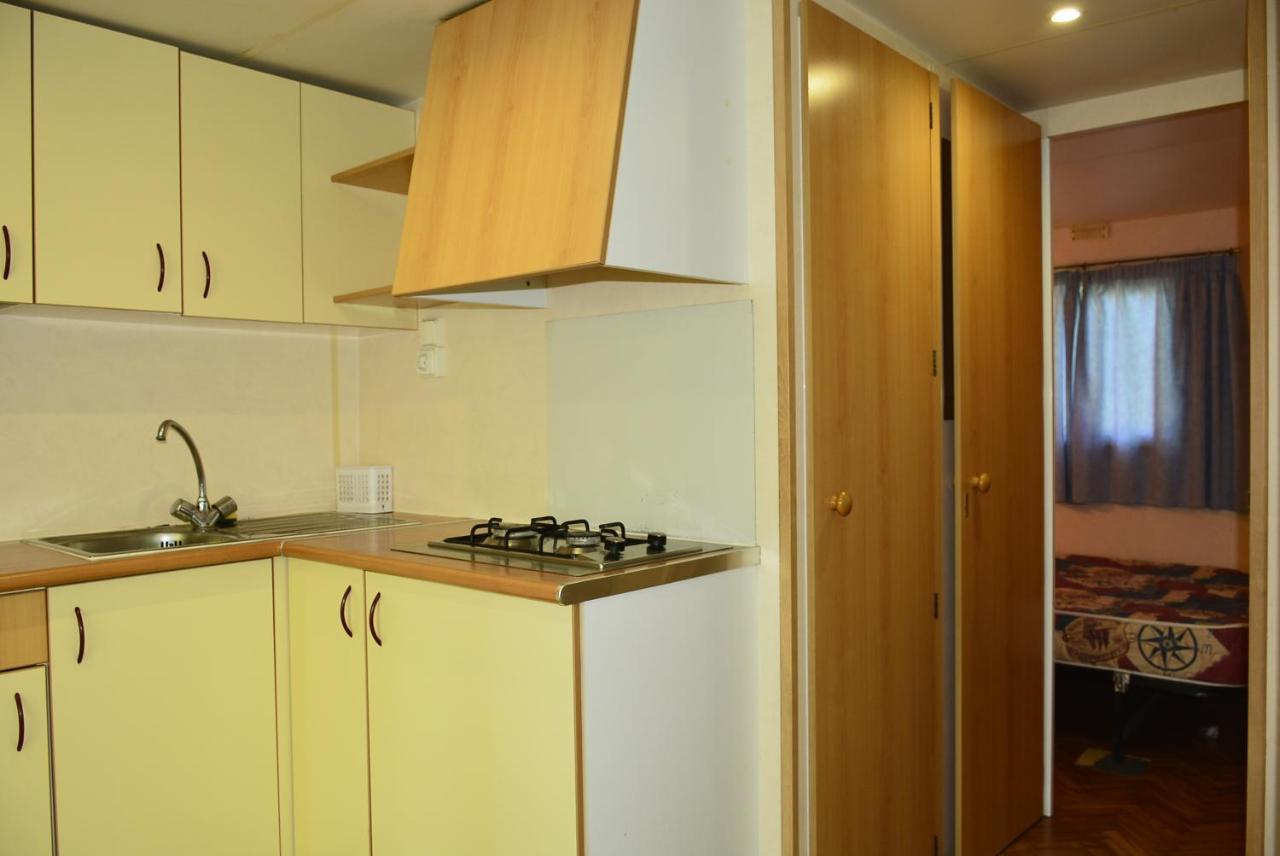 Camping Noguera Pallaresa Sort Exterior photo