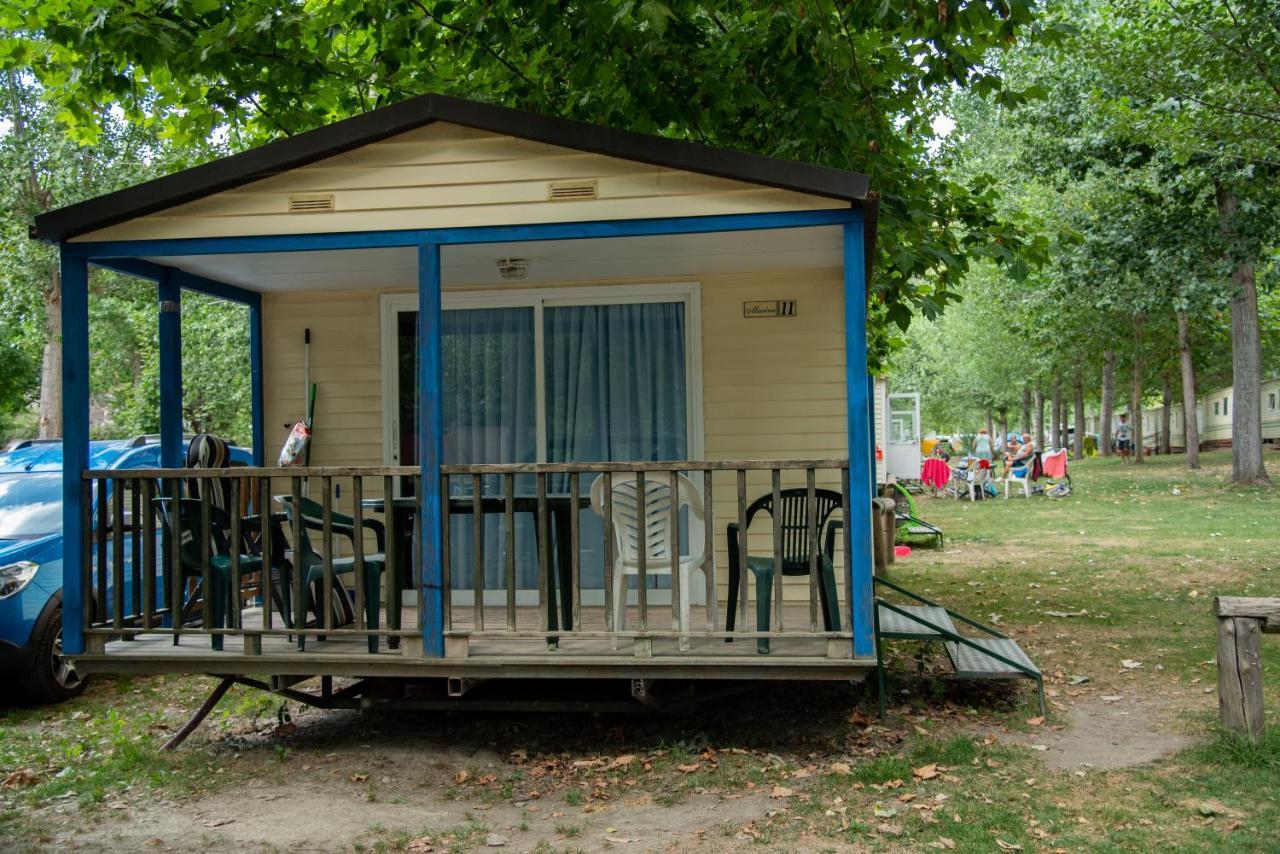 Camping Noguera Pallaresa Sort Exterior photo